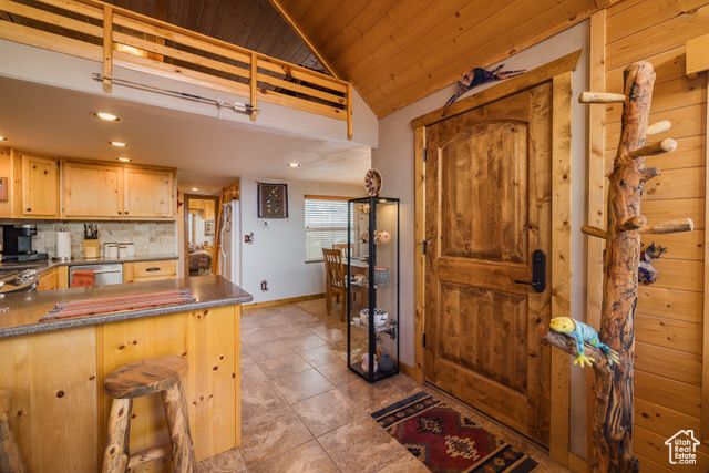 10 PIONEER DR., Moab, UT 84532