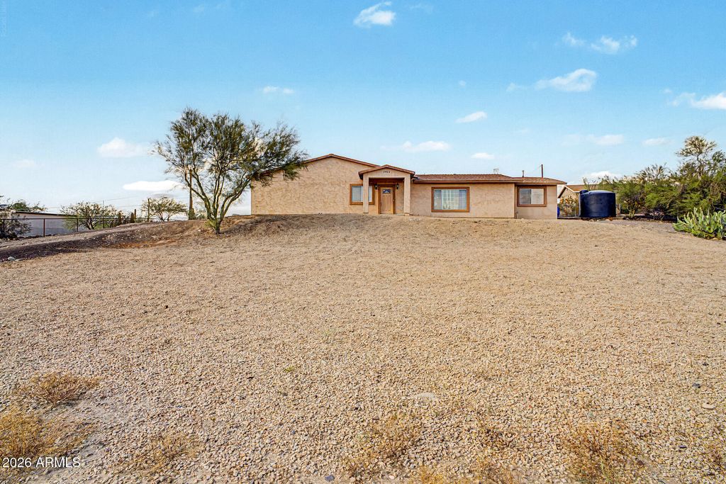 2402 W Roughrider Road, New River, AZ 85087 — photo 2