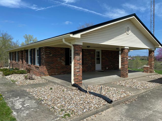 317 Short Road, Salvisa, KY 40372