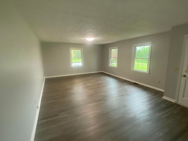 317 Short Road, Salvisa, KY 40372
