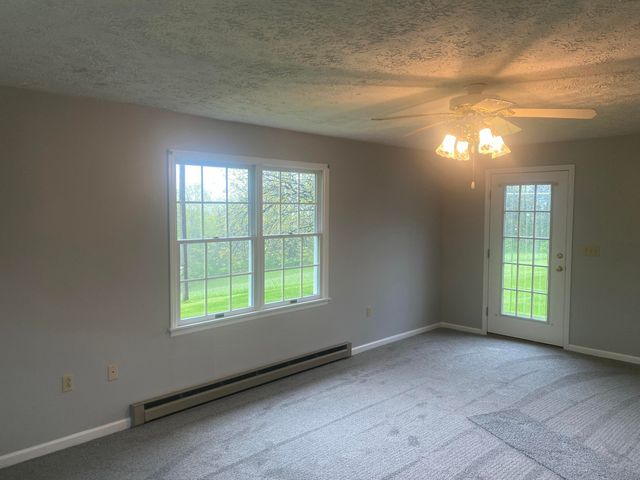 317 Short Road, Salvisa, KY 40372