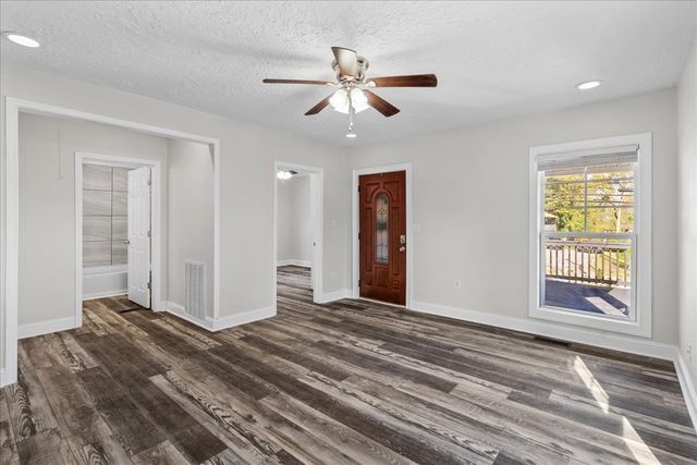 809 W Crawford Street, Dalton, GA 30720