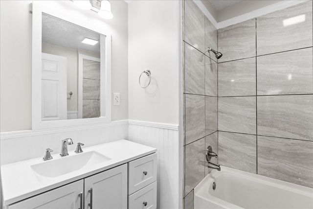 809 W Crawford Street, Dalton, GA 30720