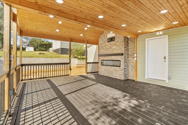 809 W Crawford Street, Dalton, GA 30720