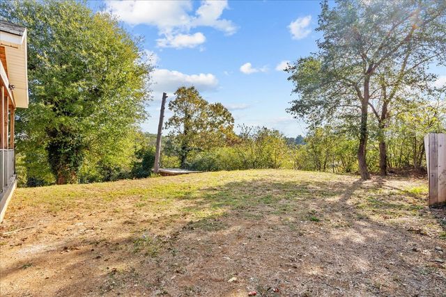 809 W Crawford Street, Dalton, GA 30720