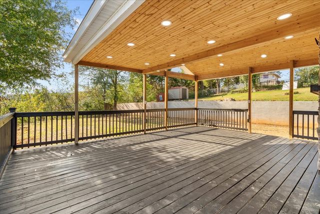 809 W Crawford Street, Dalton, GA 30720