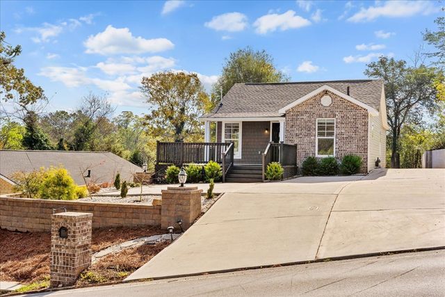 809 W Crawford Street, Dalton, GA 30720