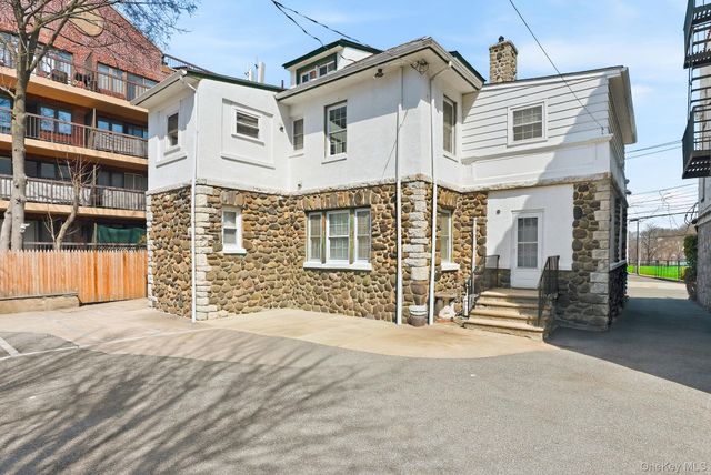 109 Hillside Place 2, Eastchester, NY 10709