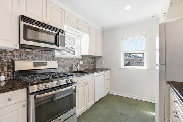 109 Hillside Place 2, Eastchester, NY 10709