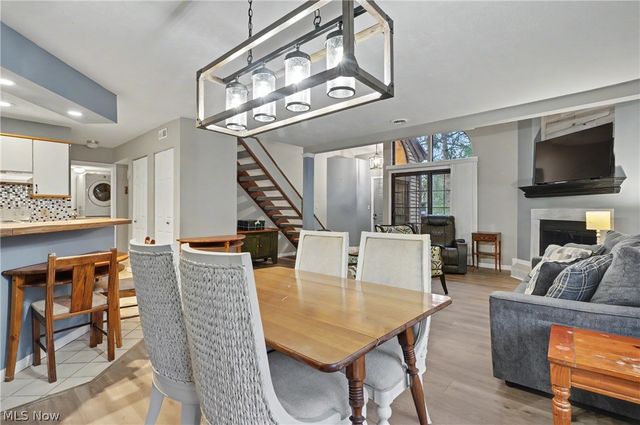 1323 Red Tail Hawk Court 4, Youngstown, OH 44512