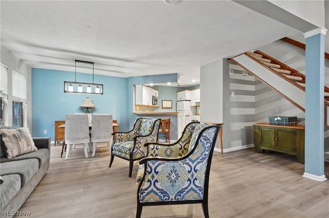 1323 Red Tail Hawk Court 4, Youngstown, OH 44512