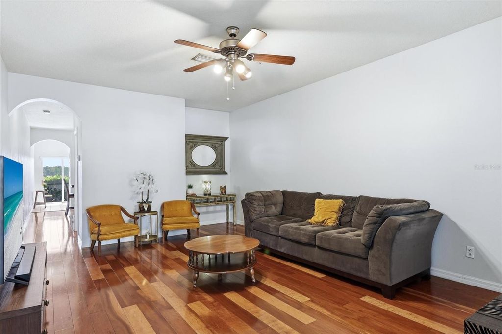 Image 3 of property listing at 3903 45TH TERRACE W 106, Bradenton, FL 34210