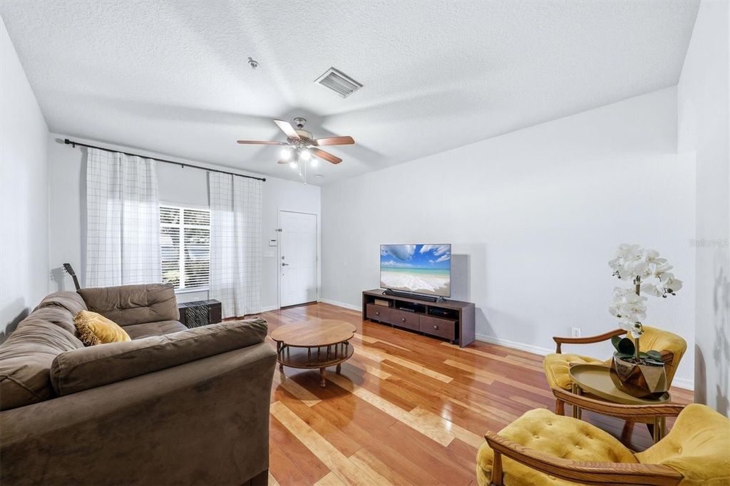 Image 5 of property listing at 3903 45TH TERRACE W 106, Bradenton, FL 34210