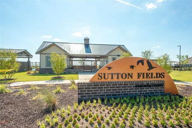 5425 Varian Drive, Aubrey, TX 76227