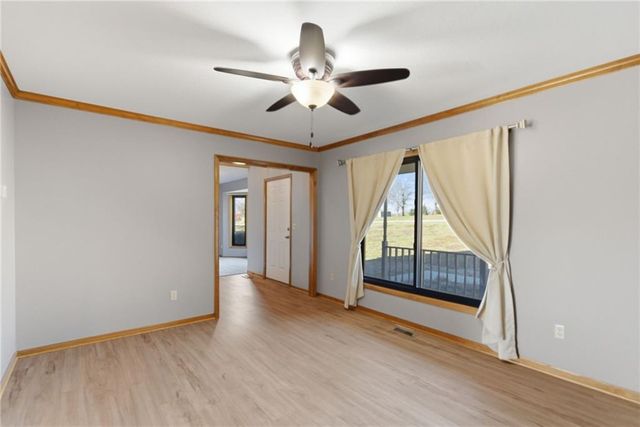 8960 Craig Drive, De Soto, KS 66018