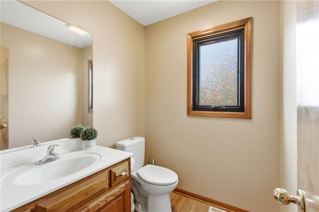 8960 Craig Drive, De Soto, KS 66018