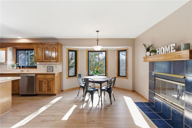 8960 Craig Drive, De Soto, KS 66018