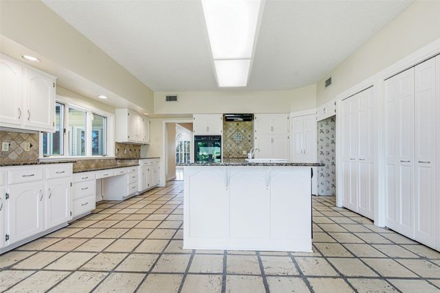 1601 Brandywine Drive, Tyler, TX 75703