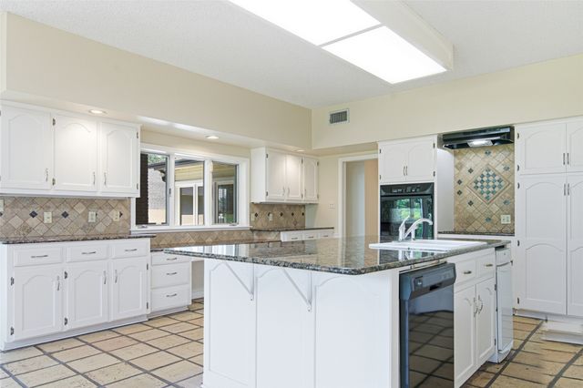 1601 Brandywine Drive, Tyler, TX 75703