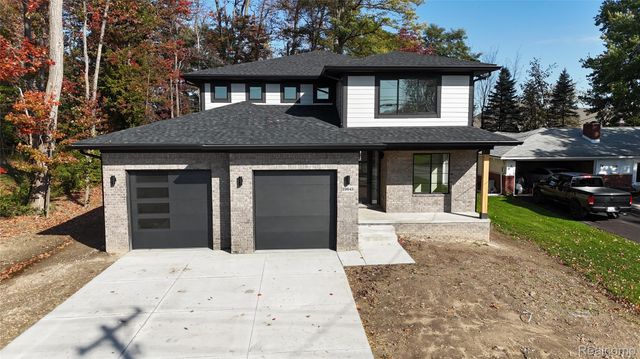 29645 Hickey Road, New Baltimore, MI 48051