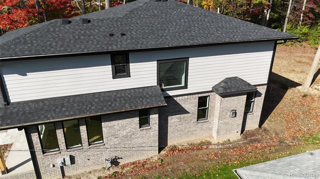 29645 Hickey Road, New Baltimore, MI 48051