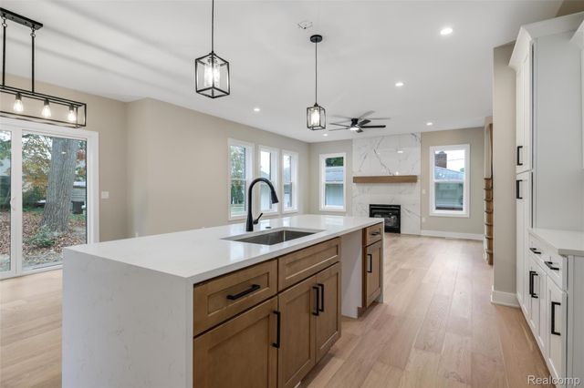 29645 Hickey Road, New Baltimore, MI 48051