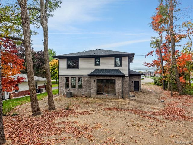29645 Hickey Road, New Baltimore, MI 48051