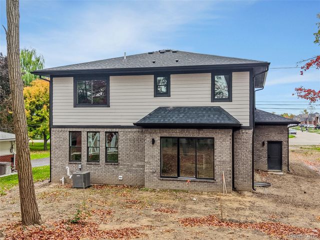 29645 Hickey Road, New Baltimore, MI 48051