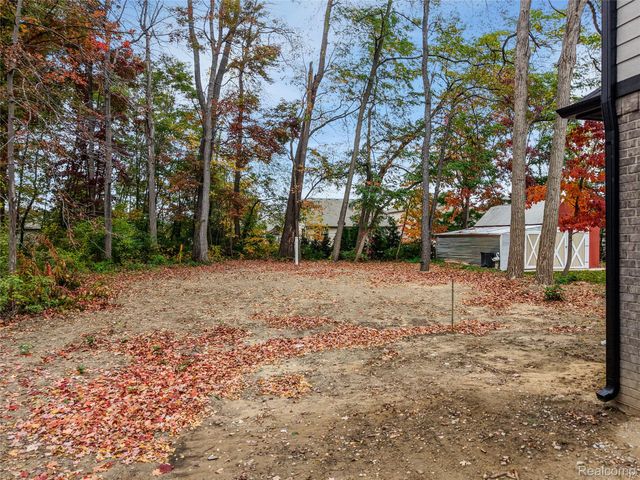 29645 Hickey Road, New Baltimore, MI 48051