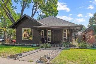 938 N Clinton Avenue, Dallas, TX 75208