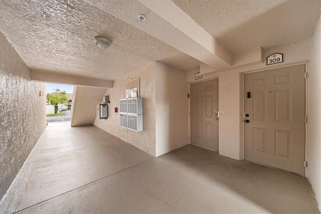 8235 Ibis Club DR 309, Naples, FL 34104