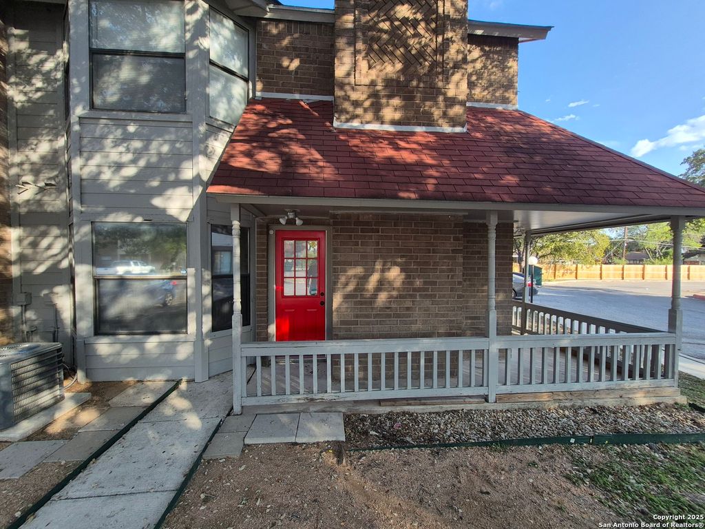 6314 Cambridge Dr Apt 1, San Antonio, TX 78218