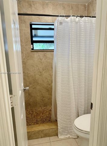 20118 SW 124th Ct ., Miami, FL 33177