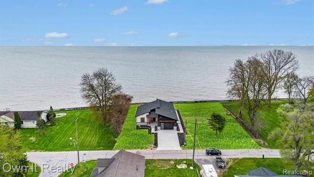 2020 Edgewater Street, Monroe, MI 48162
