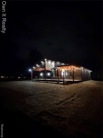 2020 Edgewater Street, Monroe, MI 48162