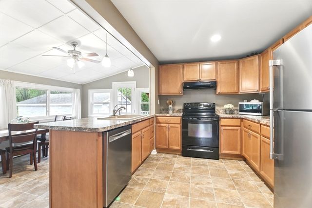 70 Eden St, Ludlow, MA 01056