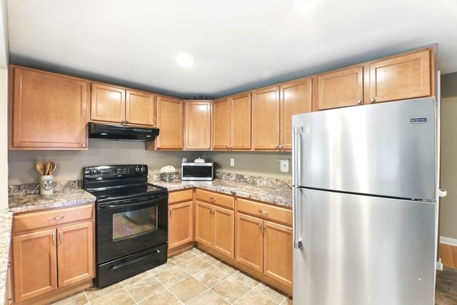 70 Eden St, Ludlow, MA 01056