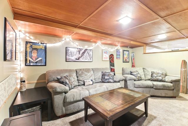 70 Eden St, Ludlow, MA 01056