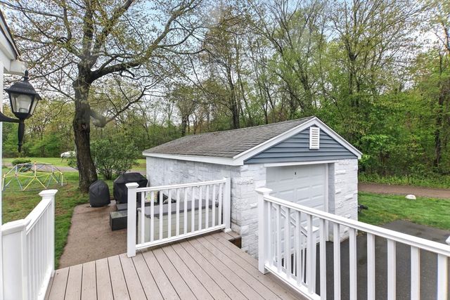 70 Eden St, Ludlow, MA 01056