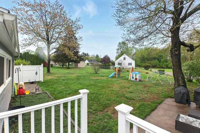 70 Eden St, Ludlow, MA 01056