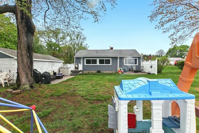 70 Eden St, Ludlow, MA 01056