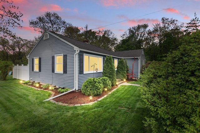 70 Eden St, Ludlow, MA 01056