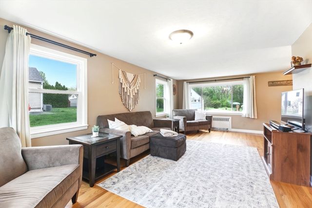 70 Eden St, Ludlow, MA 01056