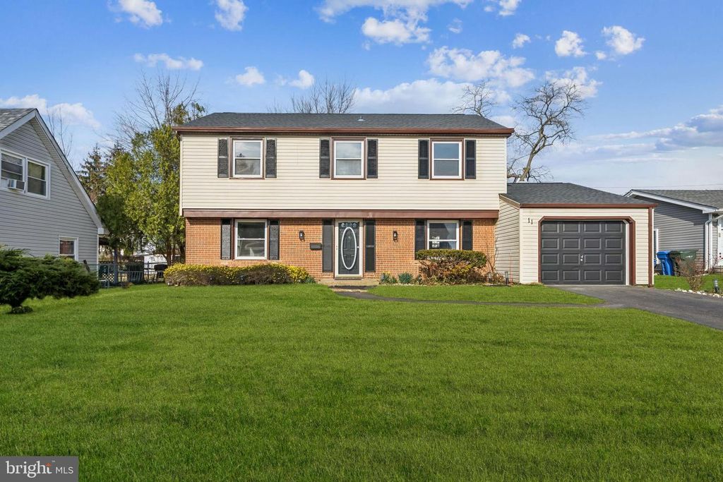 11 BUCKEYE LN, Willingboro, NJ 08046