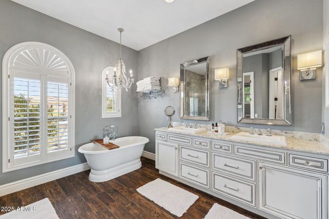 3233 E INDIGO Circle, Mesa, AZ 85213