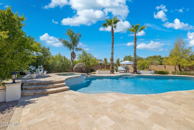 3233 E INDIGO Circle, Mesa, AZ 85213