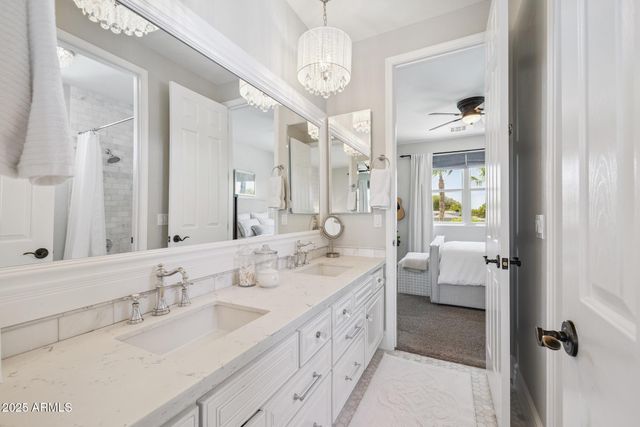 3233 E INDIGO Circle, Mesa, AZ 85213