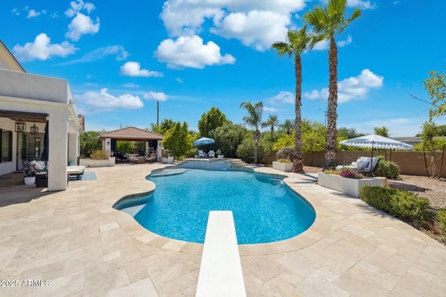 3233 E INDIGO Circle, Mesa, AZ 85213