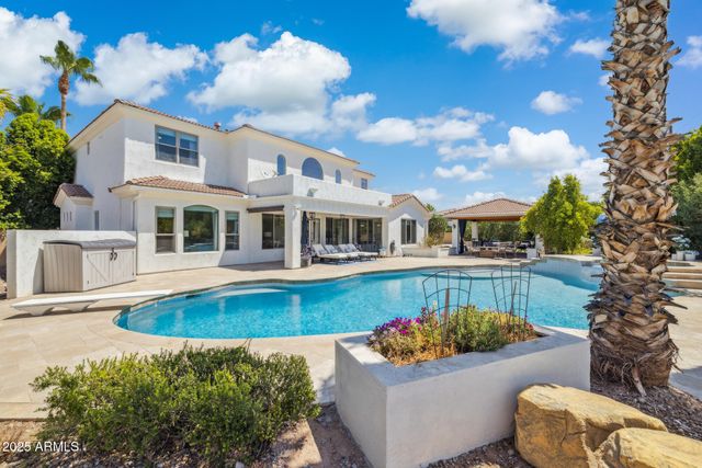 3233 E INDIGO Circle, Mesa, AZ 85213