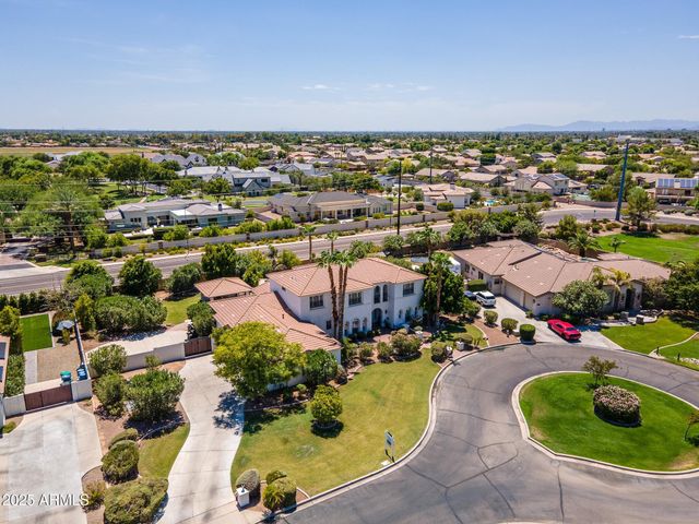 3233 E INDIGO Circle, Mesa, AZ 85213